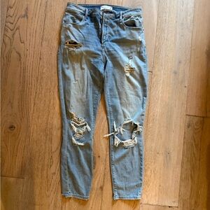 Abercrombie & Fitch Light Blue Distressed Cropped Jeans